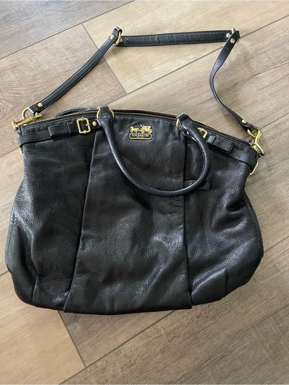Coach Madison Lindsey Black Leather Satchel Hobo Bag 18641